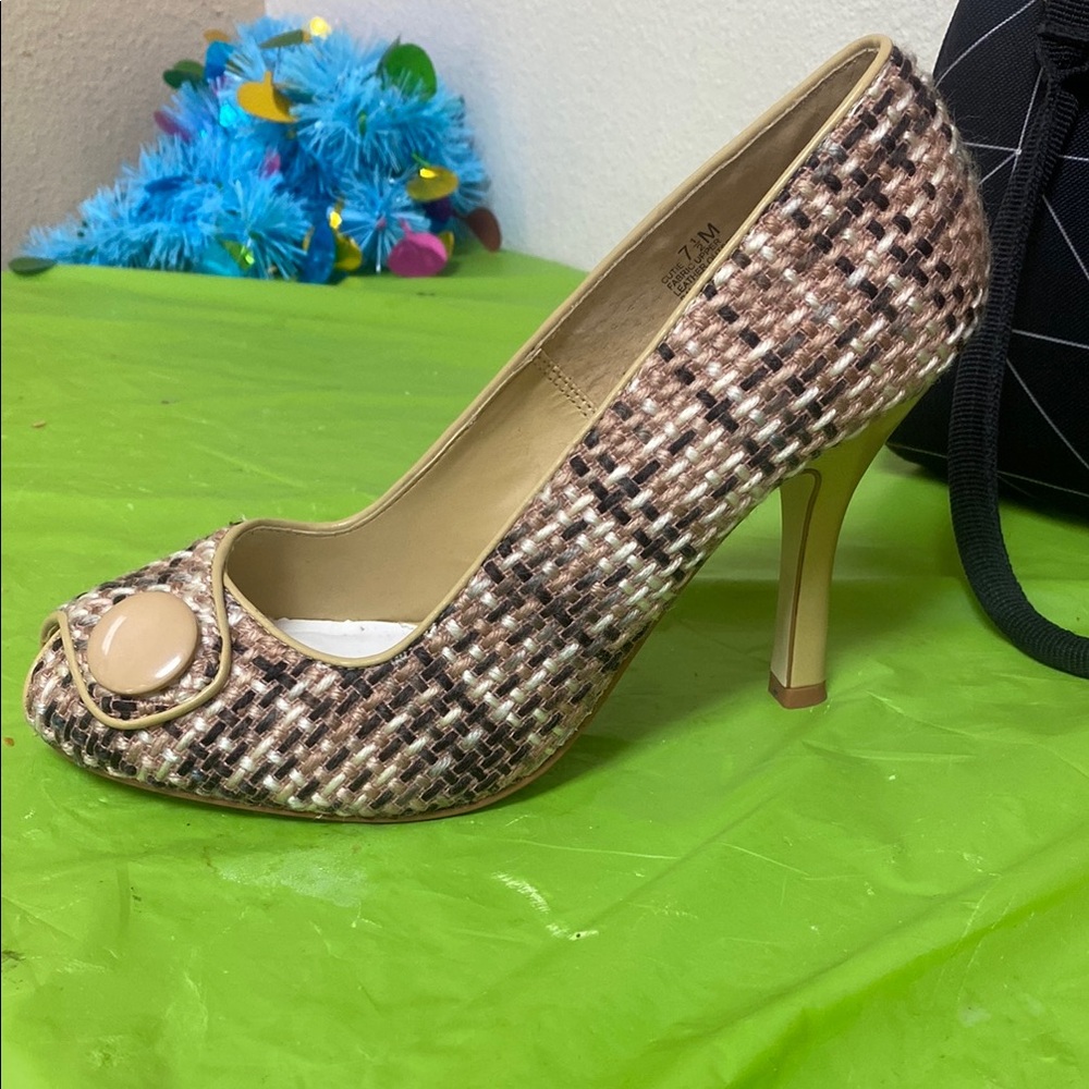 Chinese Laundry Cream and Brown Textured Heels